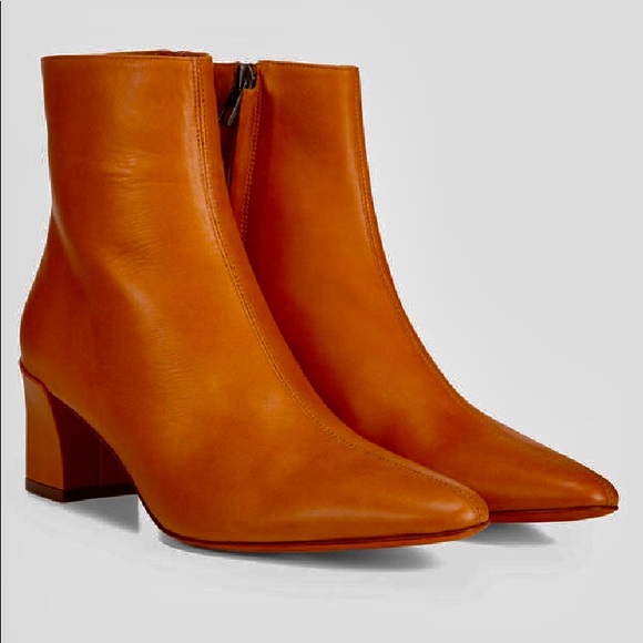 Banana Republic Shoes - Banana Republic Lanica Ankle Boot in Wheat